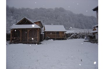 Ukrajina Privát Malyj Bereznyj, Eksterier
